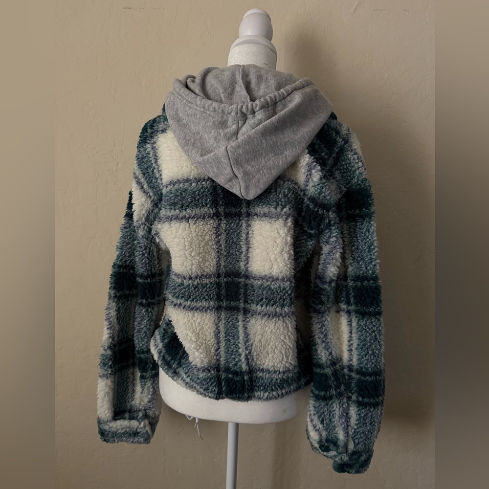 Soft sherpa jacket - Picture 4 of 5